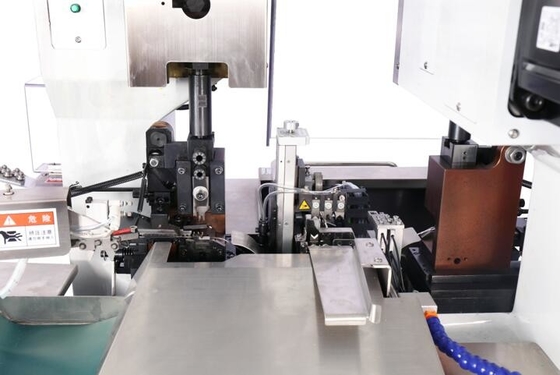 Wielofunkcyjna maszyna do zaciskania kabli MITSUBISHI Servo Motor Roczna gwarancja